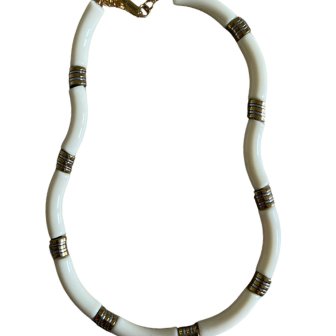 Collier White